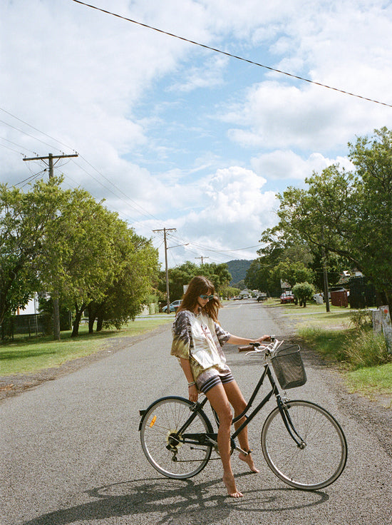 Ciao Ciao Vacation - Whirlpool Tie Dye Box Tee