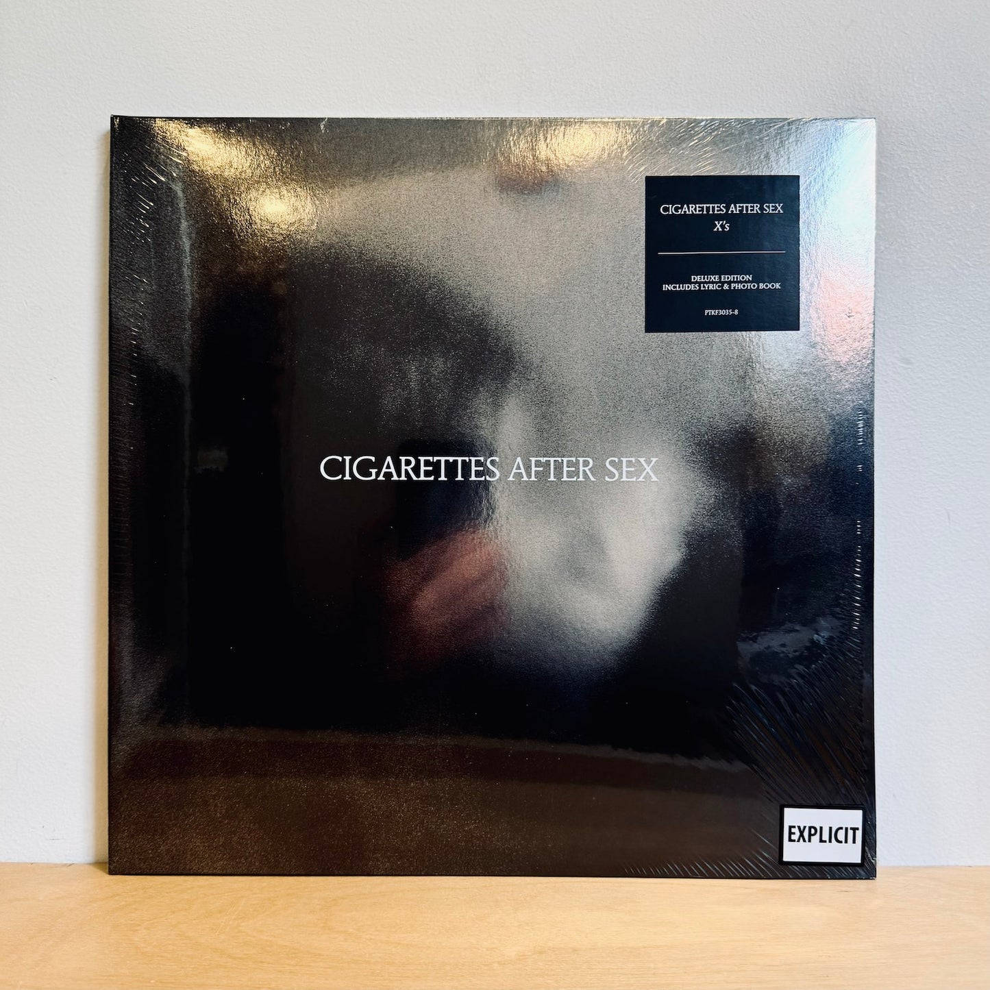 Cigarettes After Sex - X's. LP [Deluxe Edition Black Vinyl]