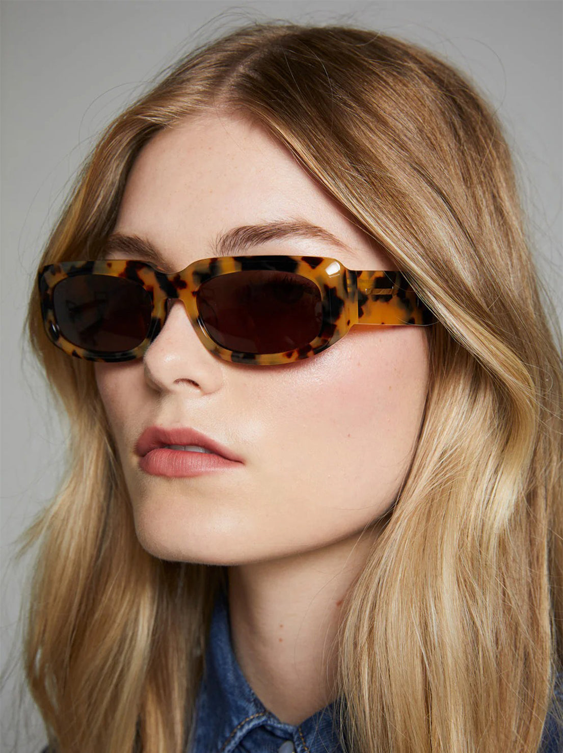 Karen Walker - Zahra Sunglasses - Crazy Tort