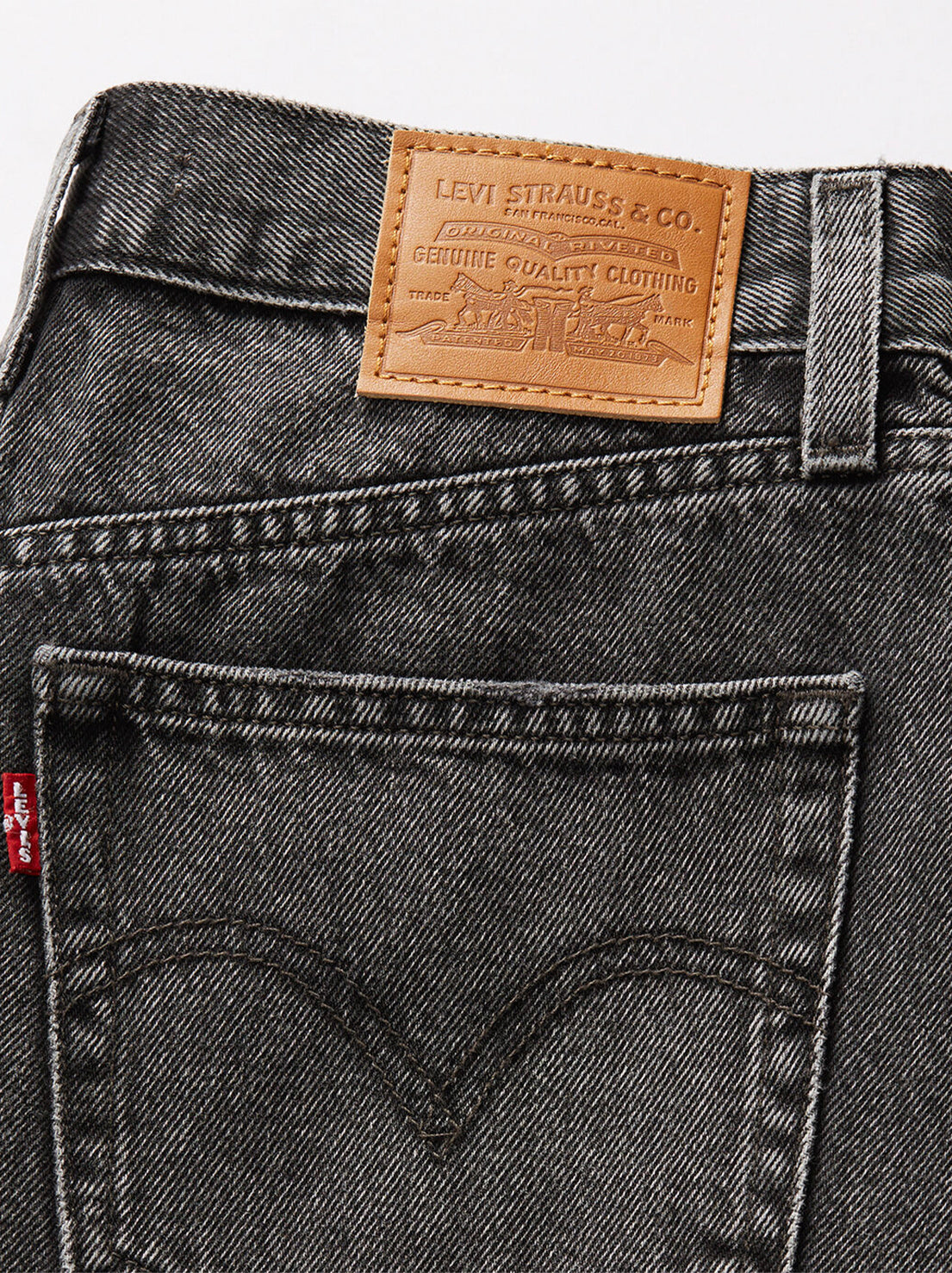 Levi's - High Rise Baggy Short - Where's My Phone