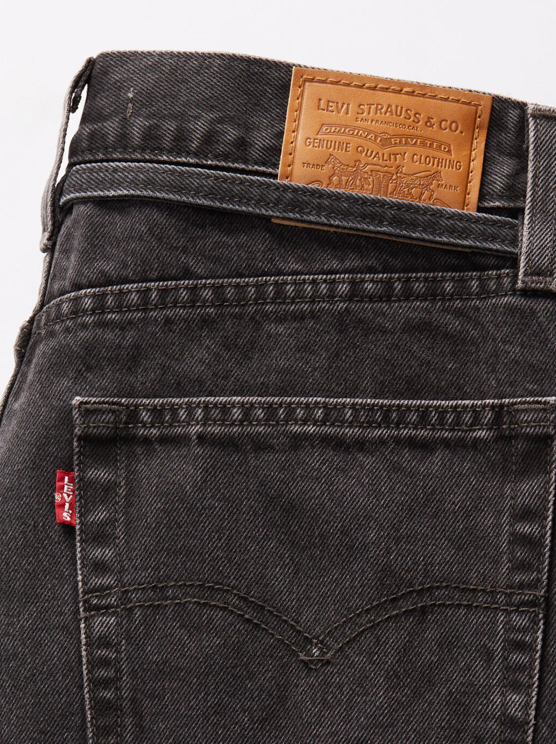 Levi's - XL Straight Jean - Influential Lady