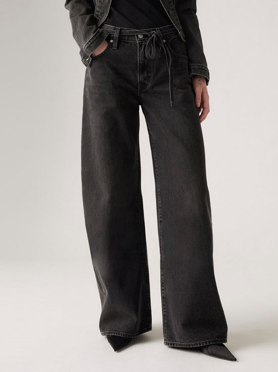 Levi's - XL Straight Jean - Influential Lady