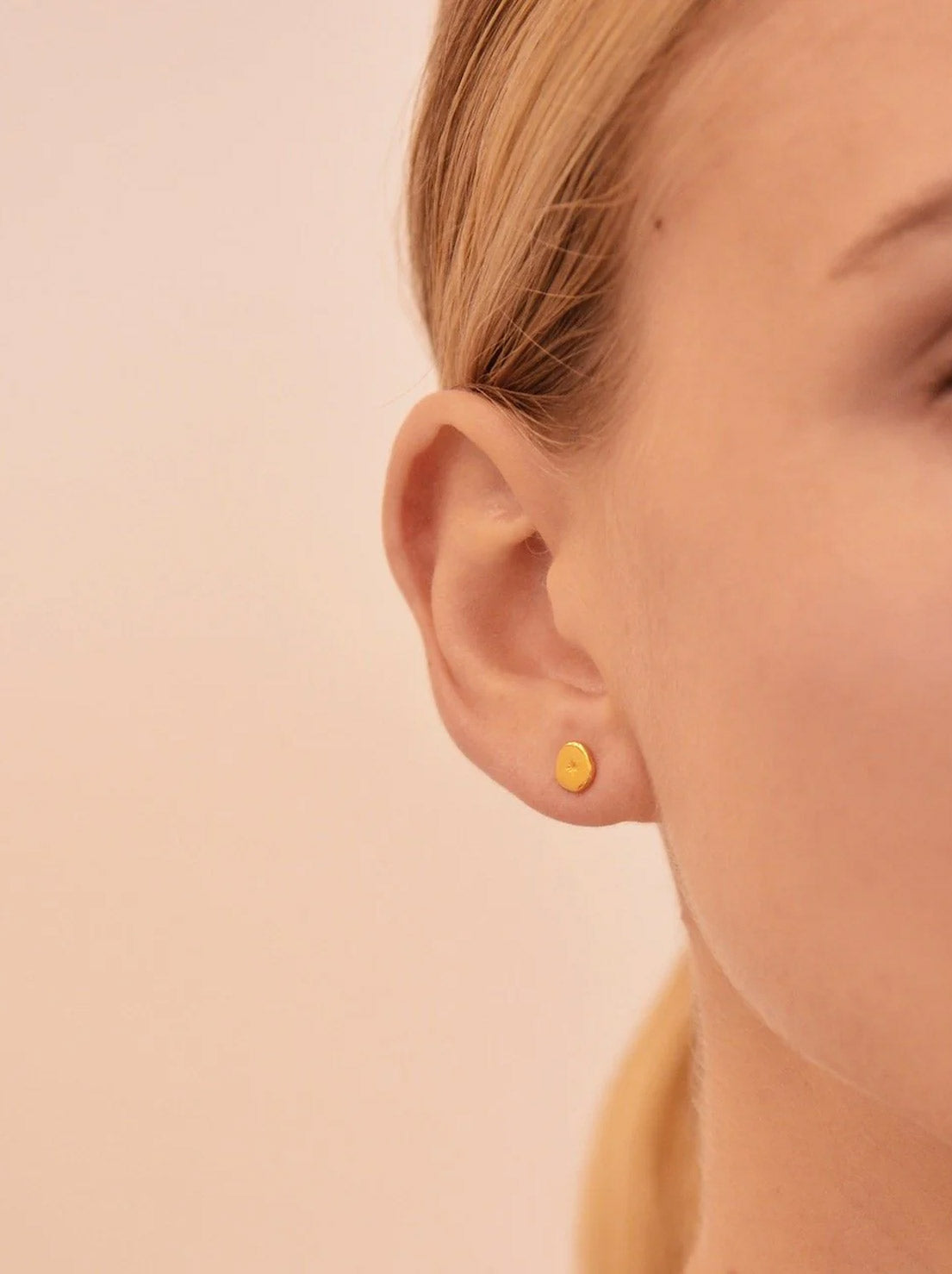Linda Tahija - Vega Studs - Gold Plated