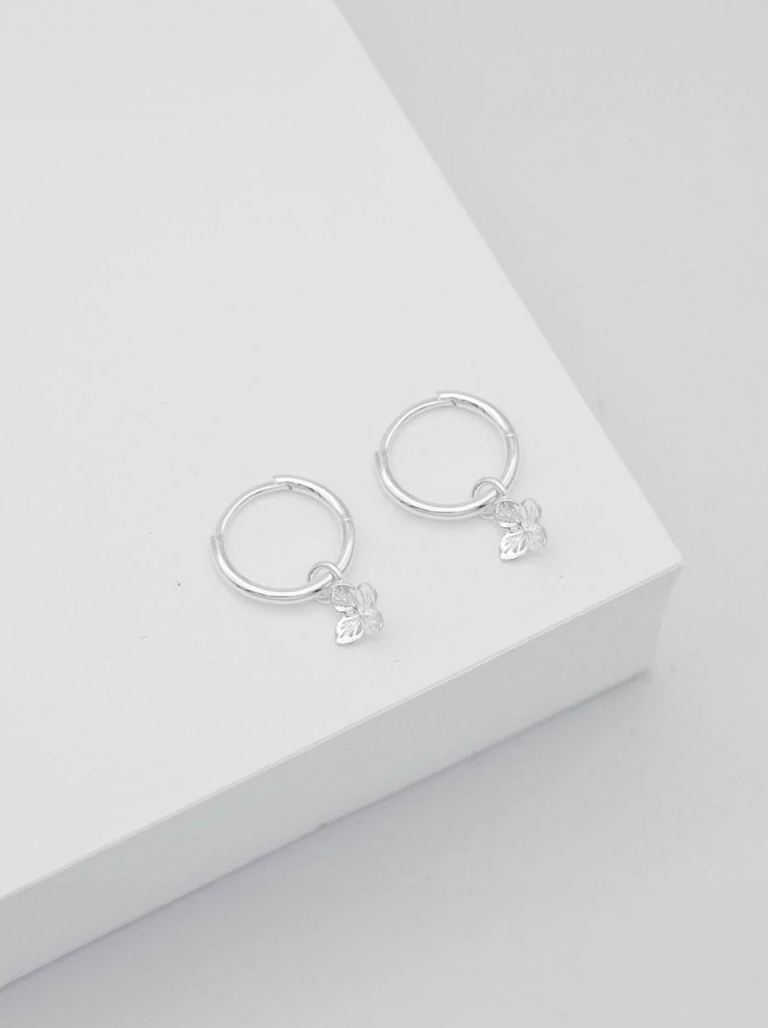 Linda Tahija - Hydrangea Huggie Hoop Earrings - Sterling Silver