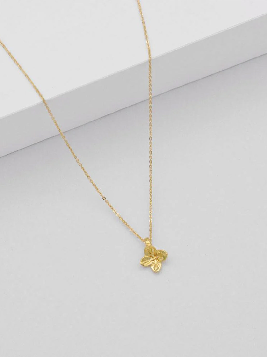 Linda Tahija - Hydrangea Necklace - 18k Gold Vermeil