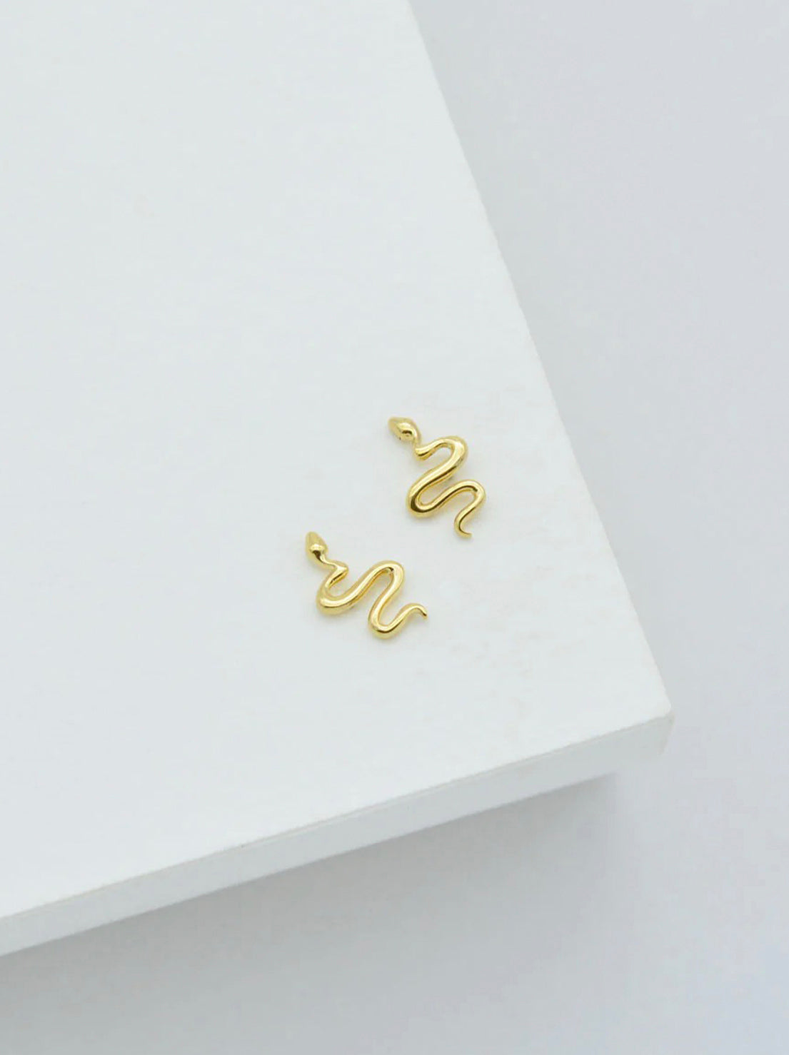 Linda Tahija - Serpent Studs - Gold plated