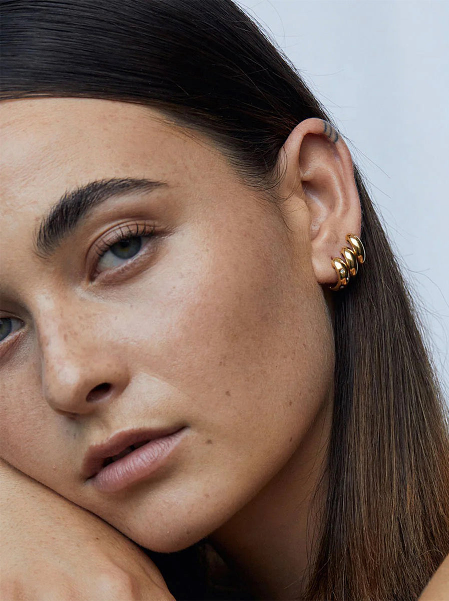 Linda Tahija - Solar Huggie Earrings - 18k Gold Vermeil – Abicus