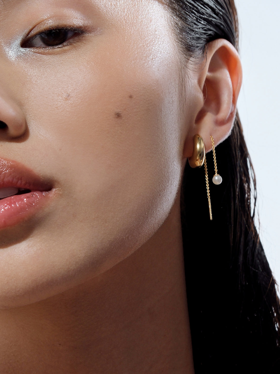 Linda Tahija - Bold Huggie Earrings - Gold Plated