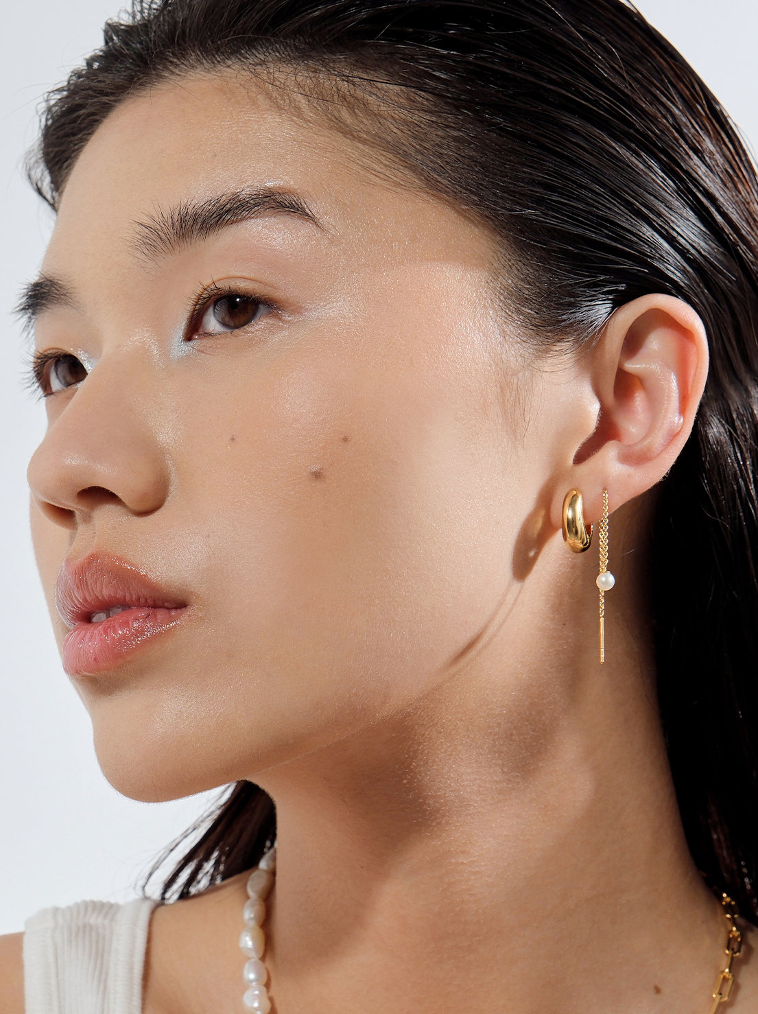 Linda Tahija - Bold Huggie Earrings - Gold Plated