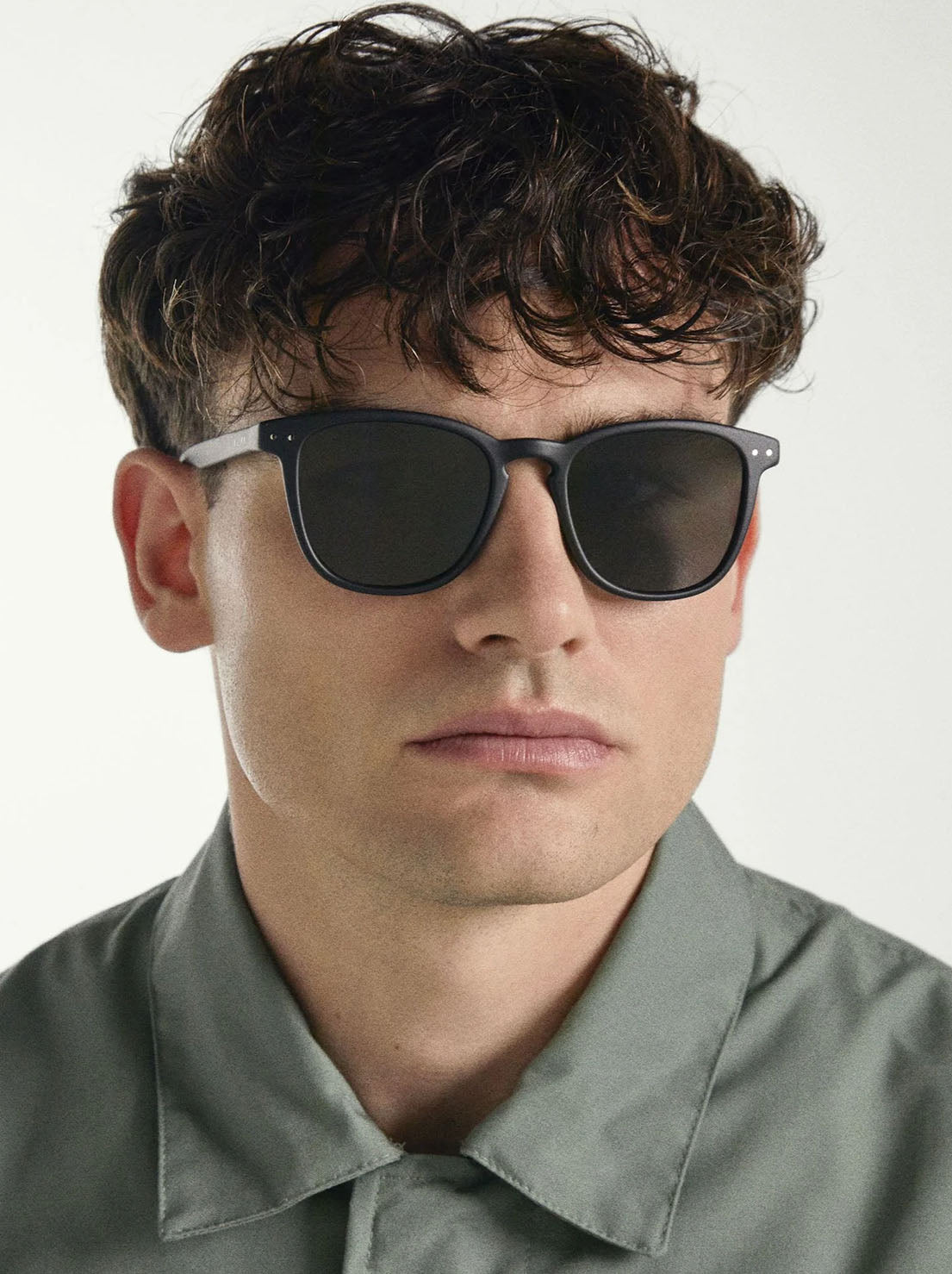 Local Supply - SYD - Black Frame / Grey Lens