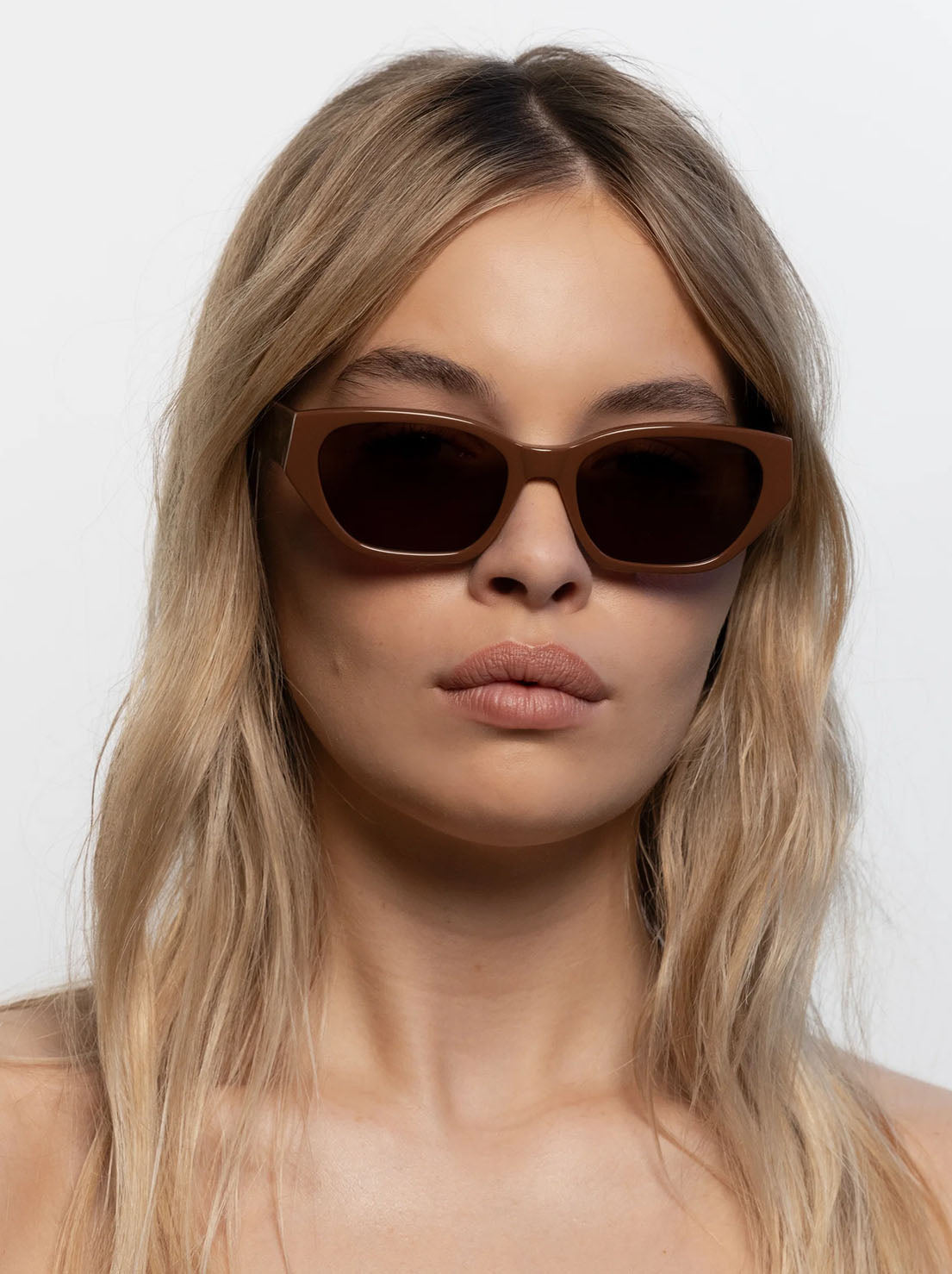Lu Goldie - Esmé Sunglasses - Cinnamon