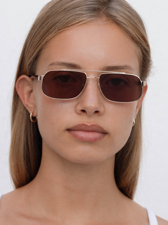 Lu Goldie - Evangeline Sunglasses - Coffee