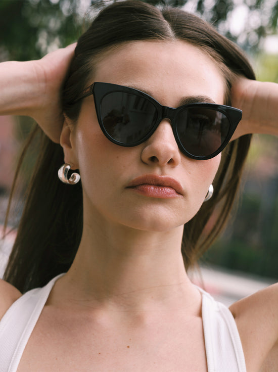 Lu Goldie - Isabella Sunglasses - Black