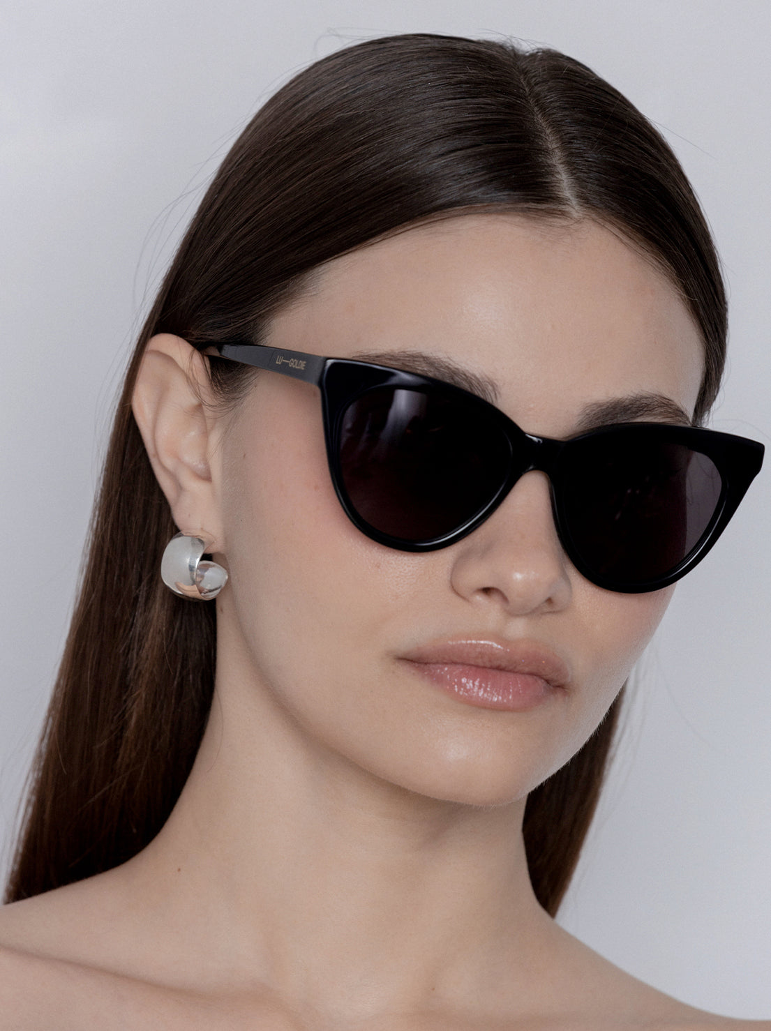 Lu Goldie - Isabella Sunglasses - Black