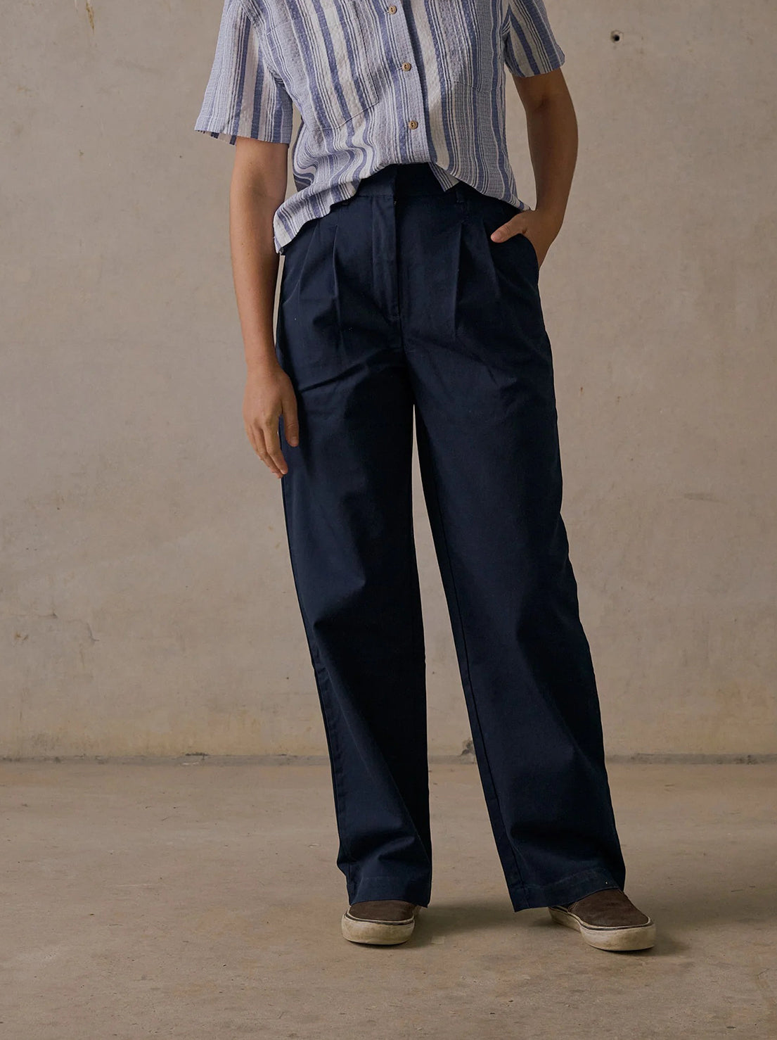 McTavish - Double Pleated Twill Pants - Dark Blue