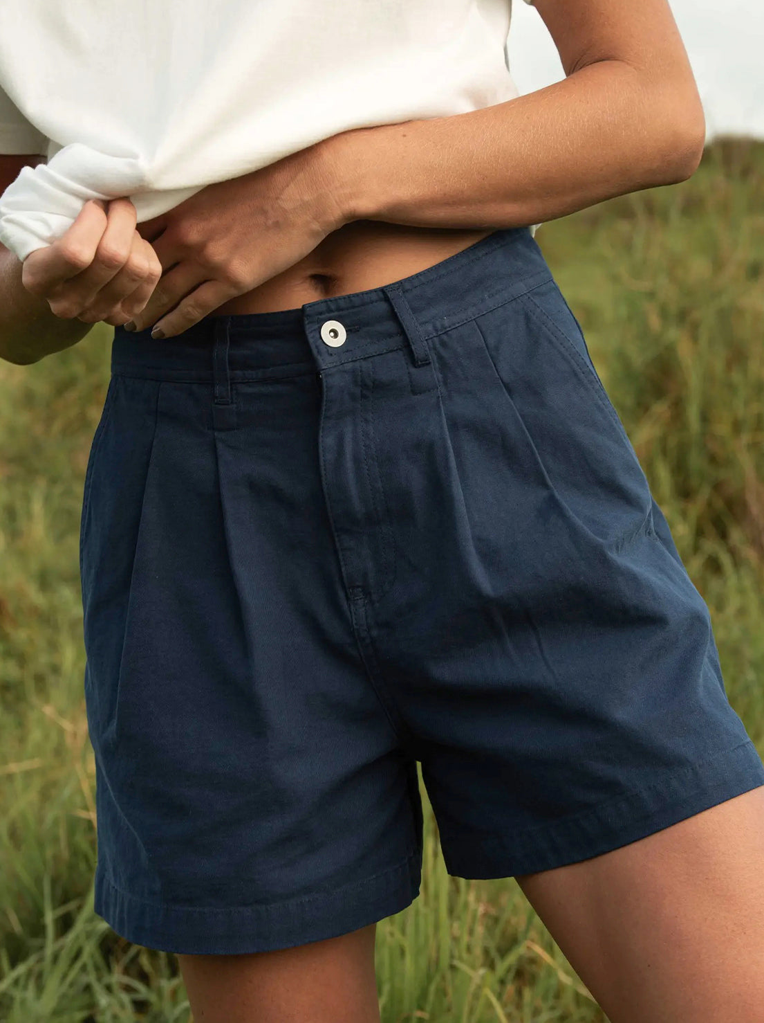 McTavish - Double Pleated Twill Shorts - Dark Blue