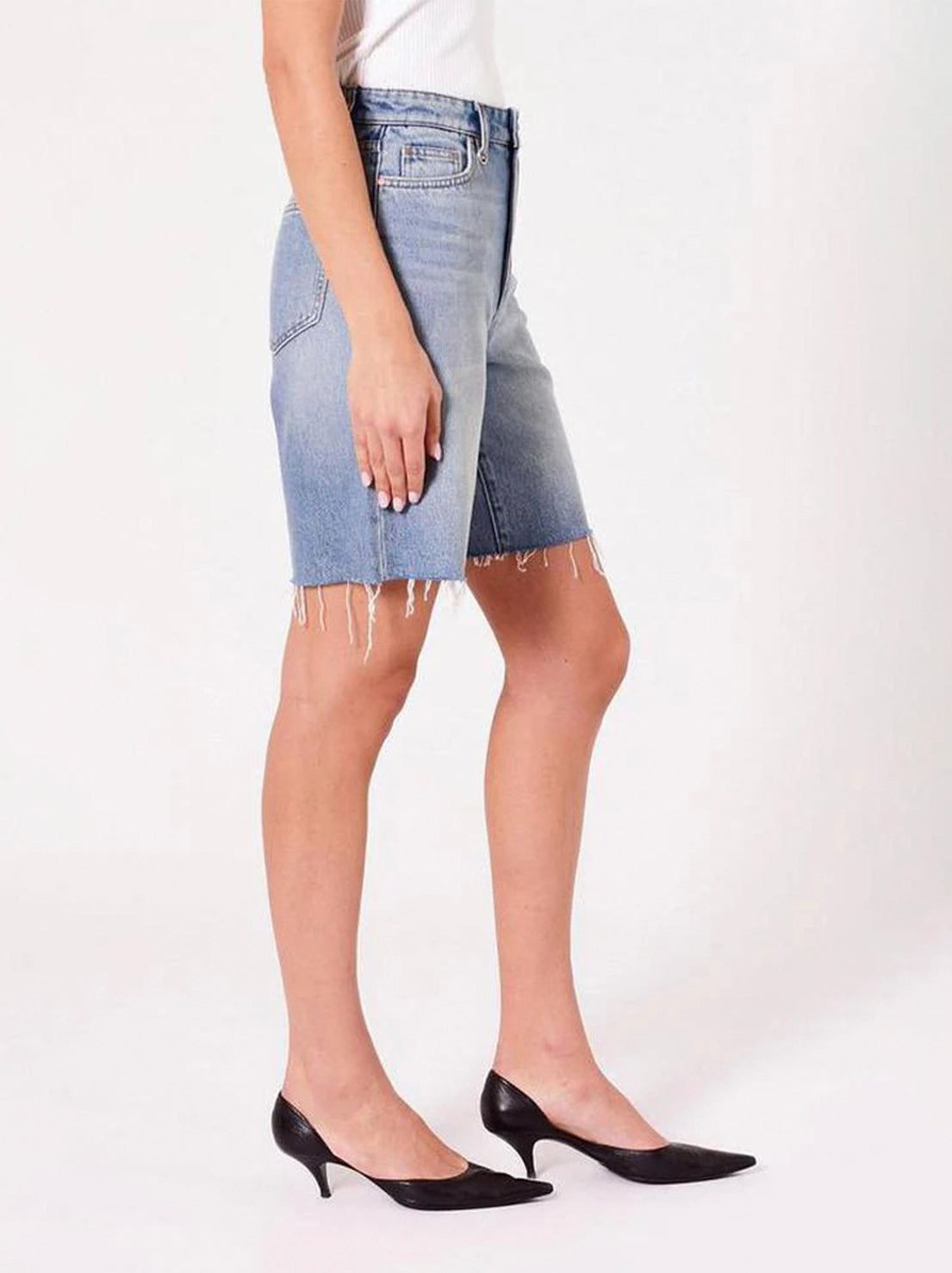 Neuw - Phoebe Short - Voyage