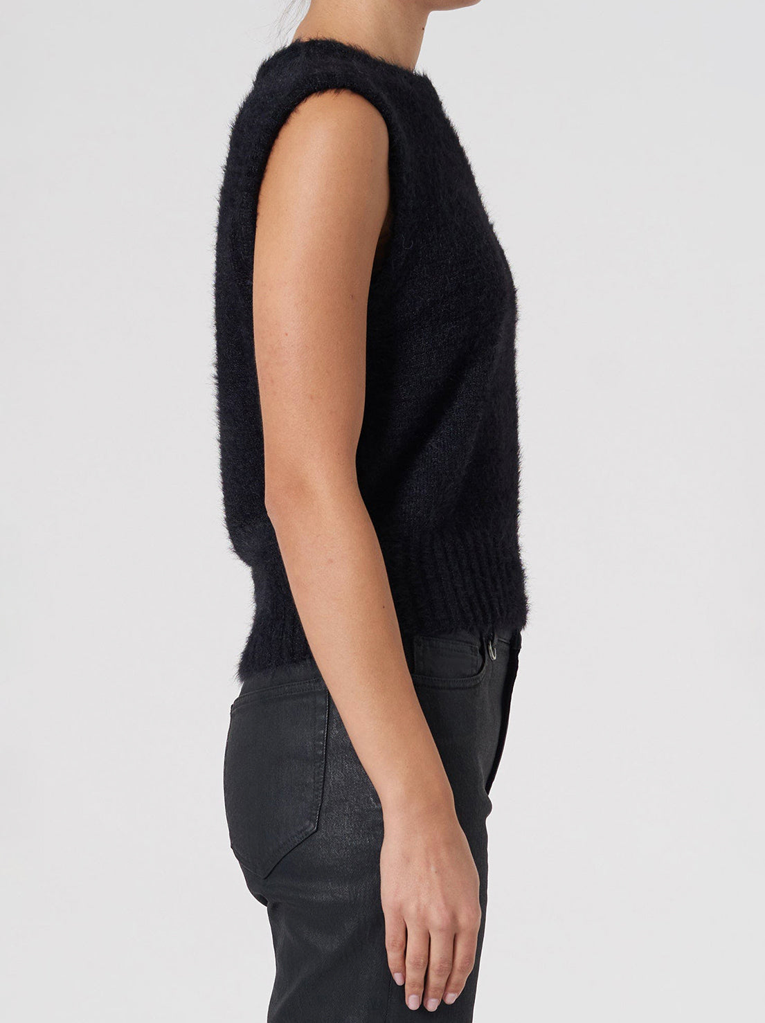 Neuw - Scandi Knit Vest - Black
