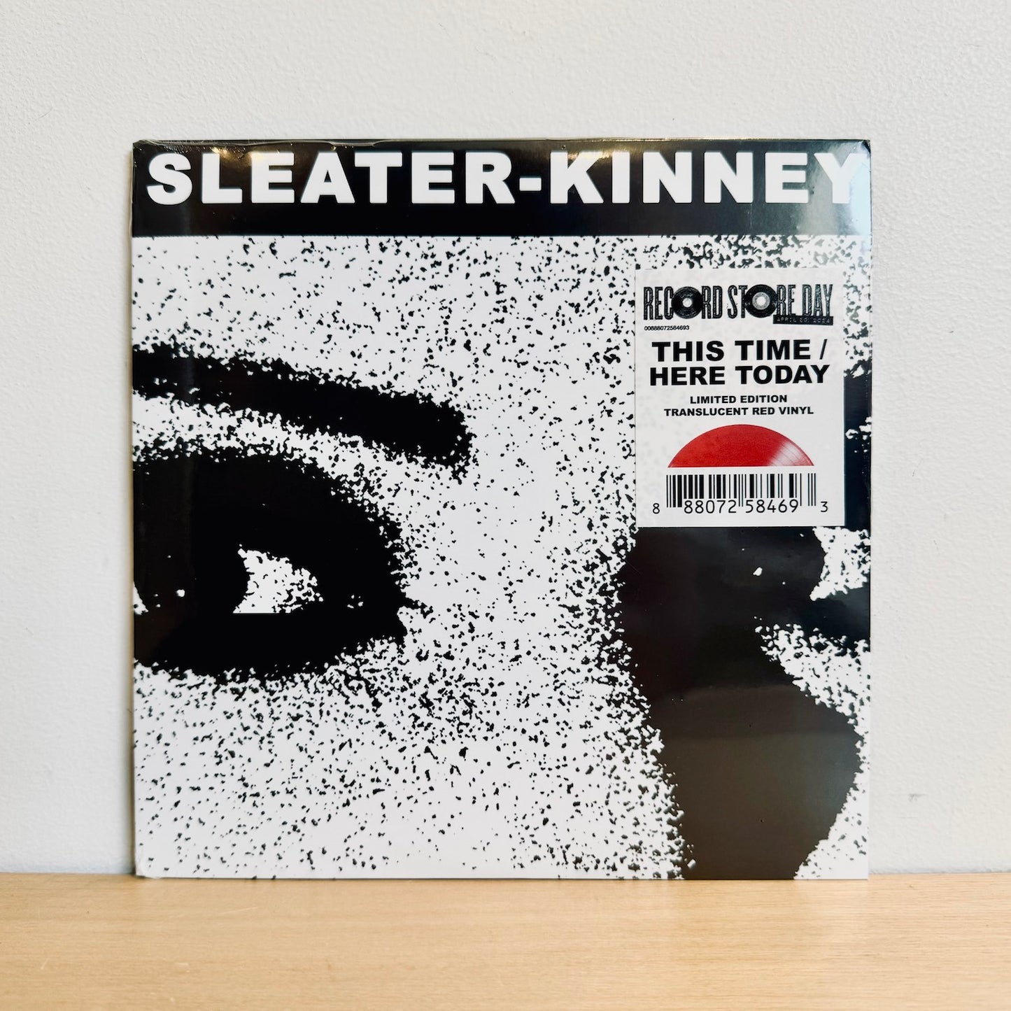 RSD2024 - SLEATER-KINNEY - THIS TIME/ HERE TODAY. 7" EP [Ltd. Ed. Translucent Red Vinyl / Edition of 2000]
