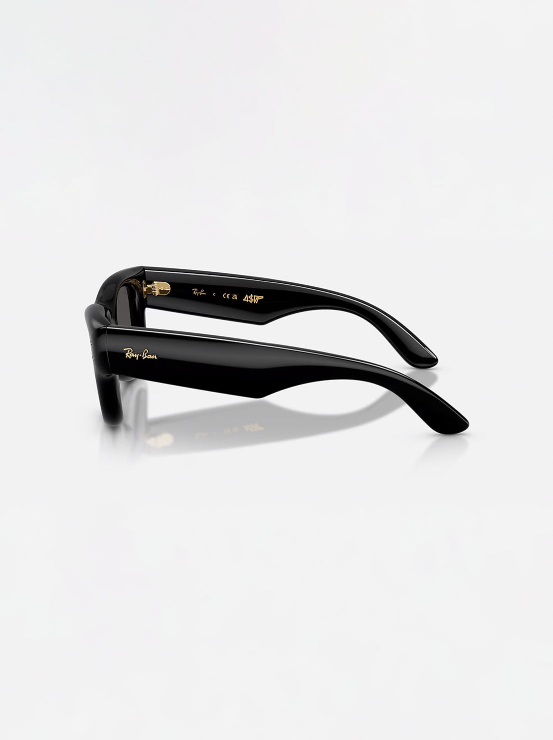 Ray-Ban - Wayfarer Puffer 0RB4940 - Black / Ultra Black Lens - 50