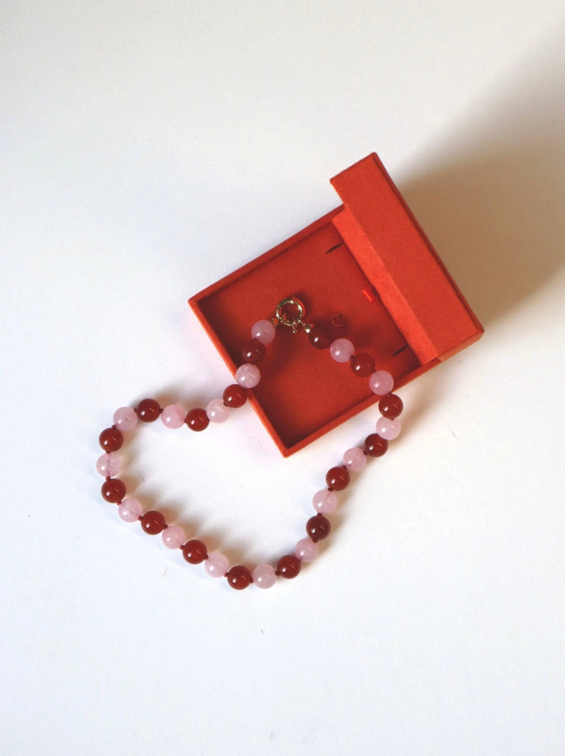 Reliquia - Toga Necklace - Red & Pink