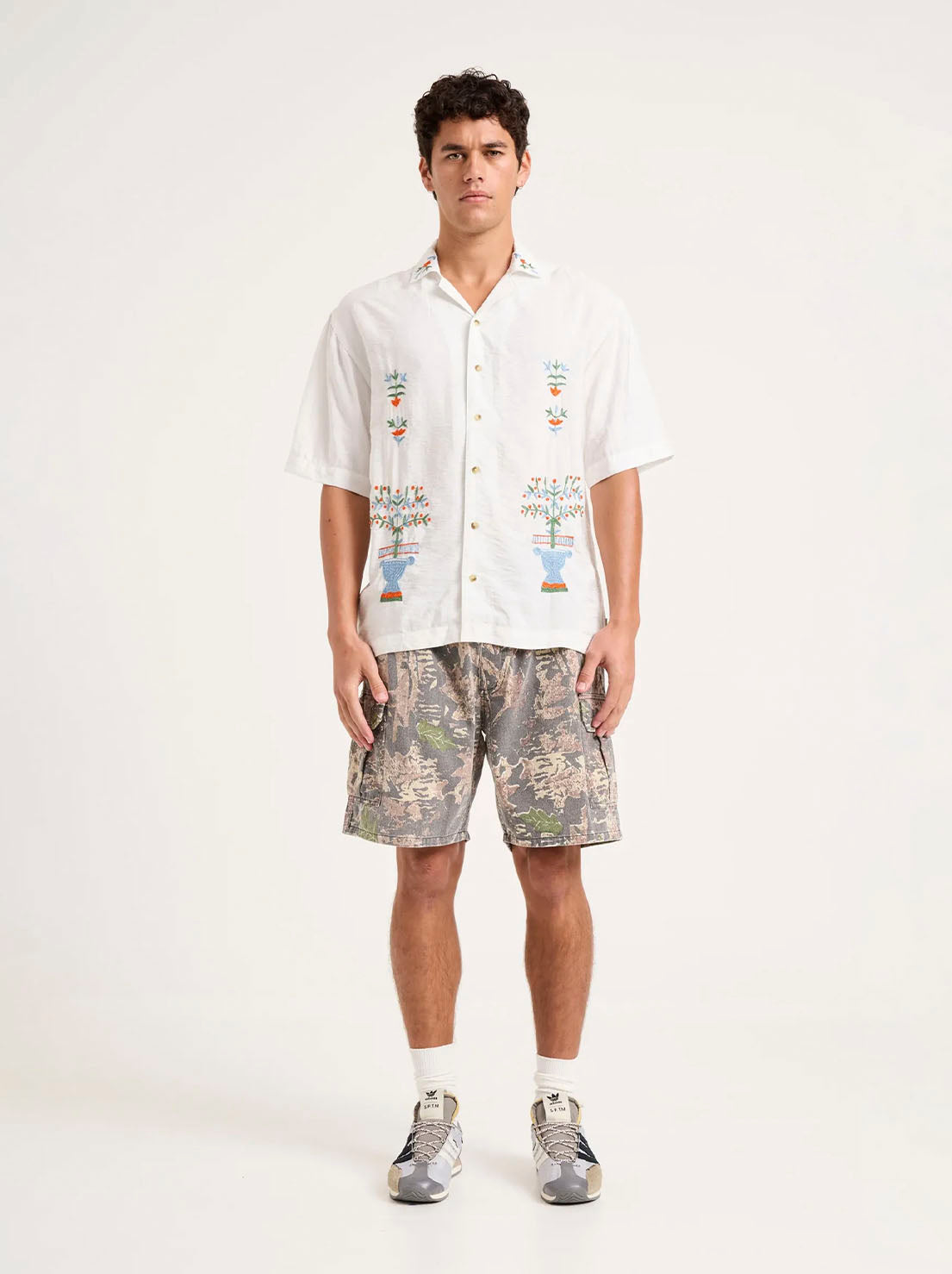 Rolla's - Night Garden Bowler - Off White