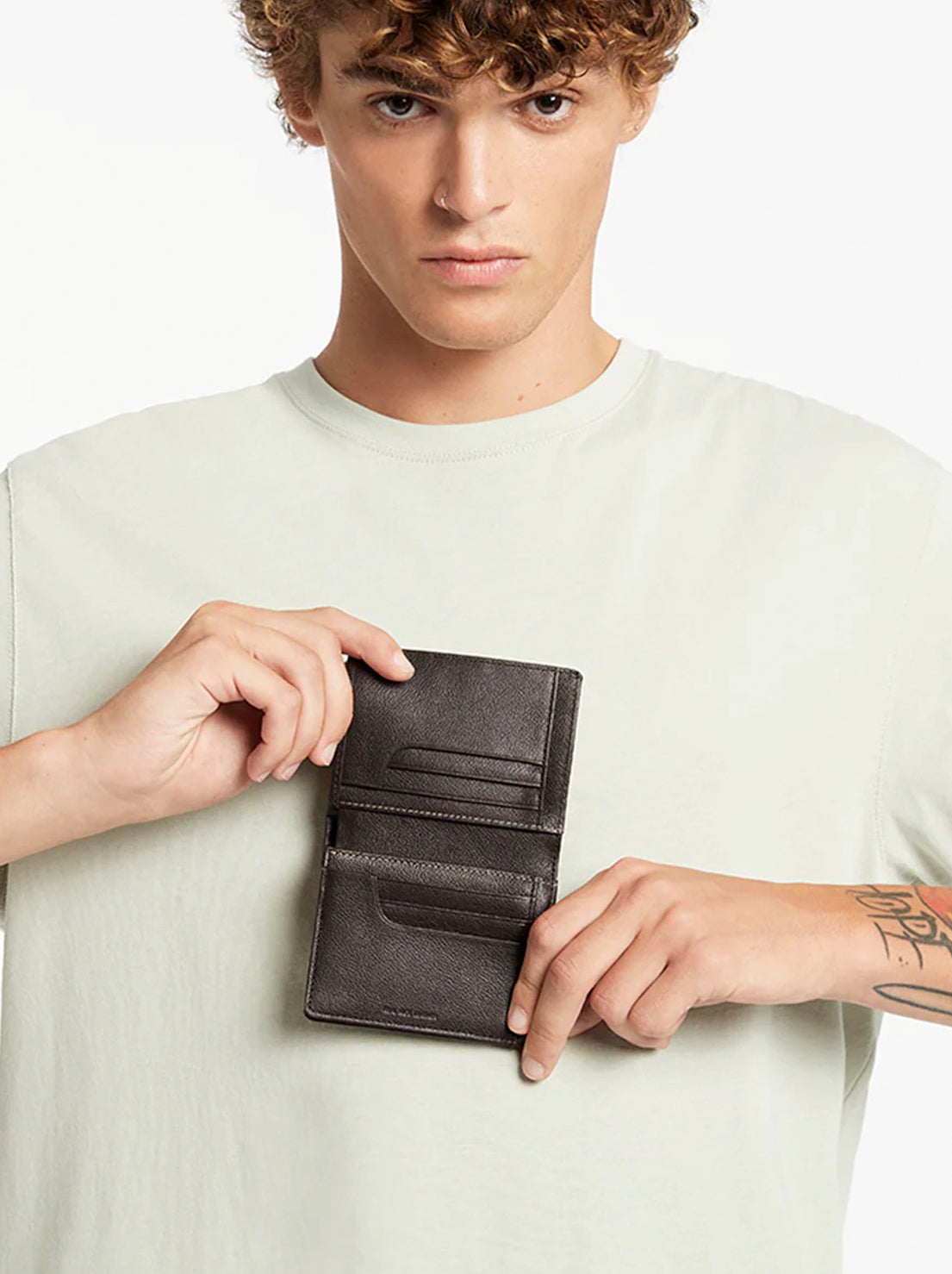 Status Anxiety - Nathaniel Wallet - Chocolate