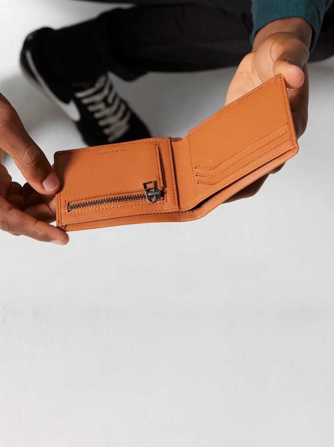 Status Anxiety - Otis Wallet - Camel