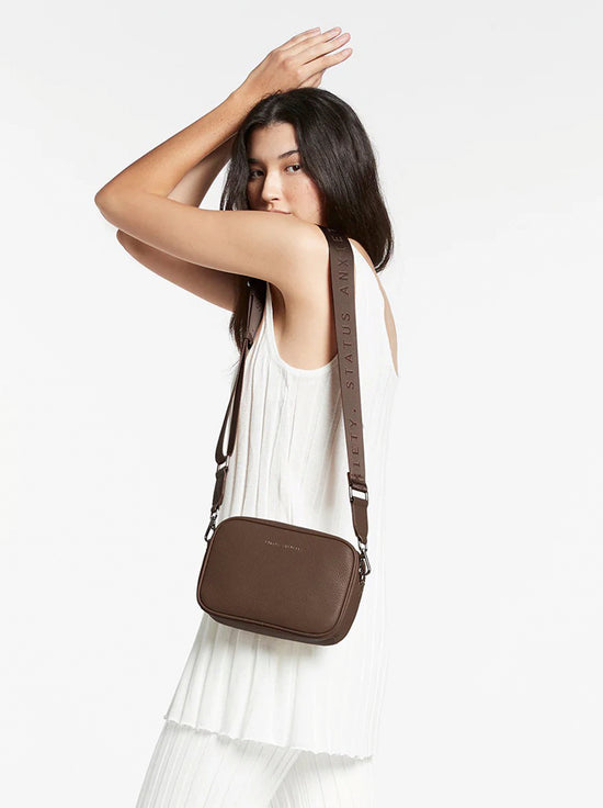 Status Anxiety - Plunder Bag With Webbed Strap - Cocoa