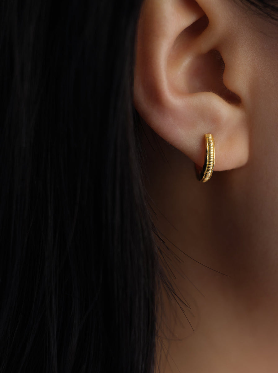 Temple of the Sun - Arete Huggies - Gold – Abicus
