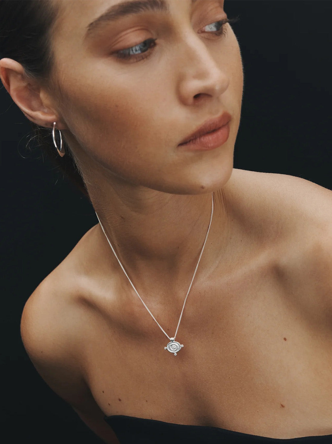 Temple of the Sun - Reign Oval Necklace - Sterling Silver