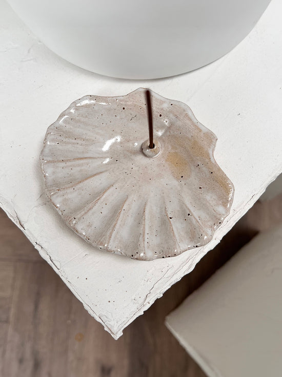 The Clay Society - Shell Incense Holder - Speckled White