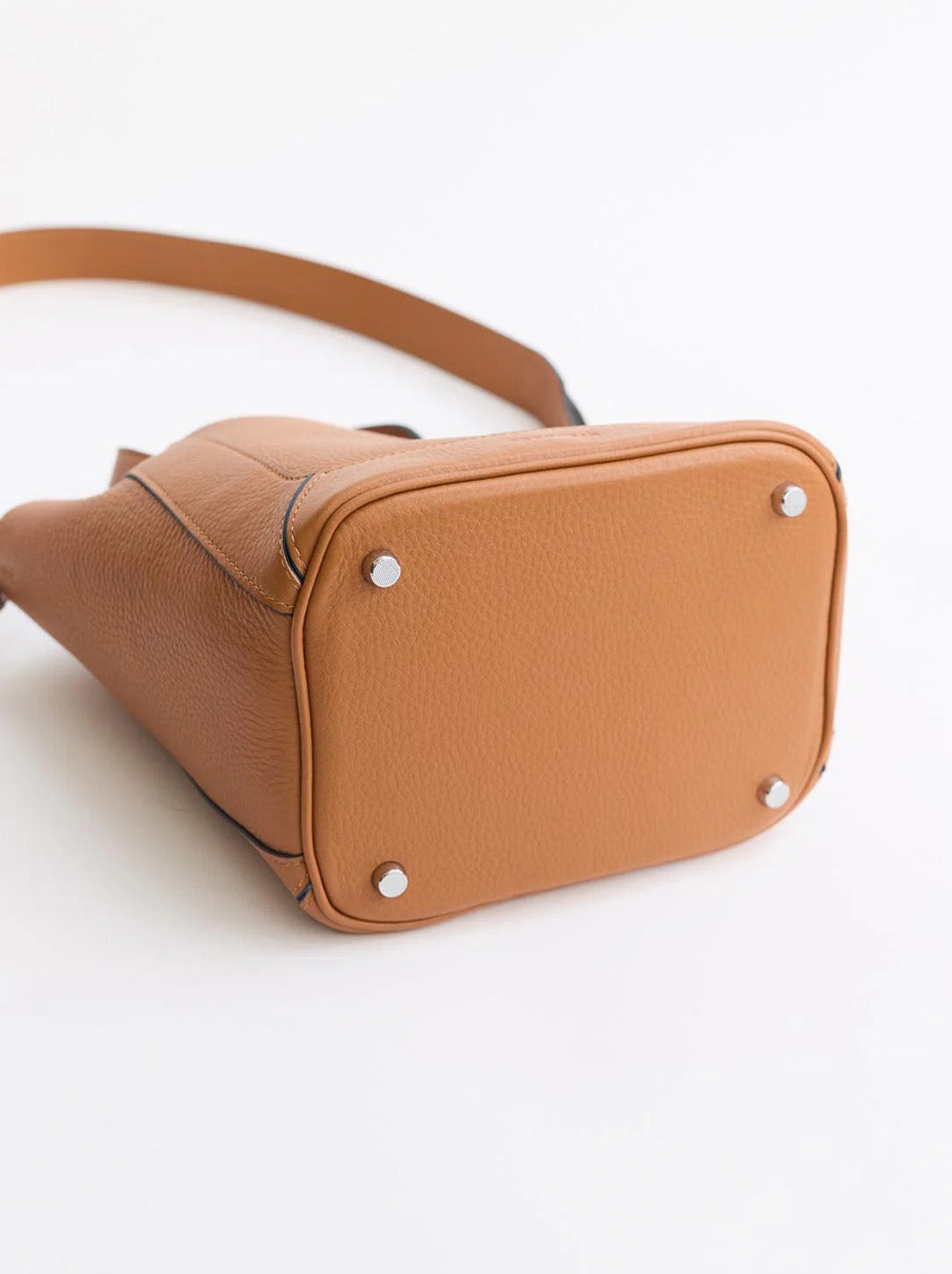 The Horse - Alexie Tote Bag - Tan