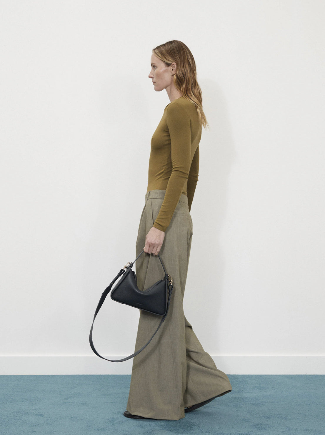 The Horse - Clementine Bag - Dark Navy Pebbled Leather with Gold