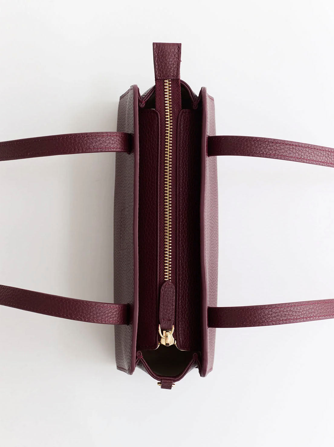 The Horse - Rene Shoulder Bag - Plum Leather with Gold