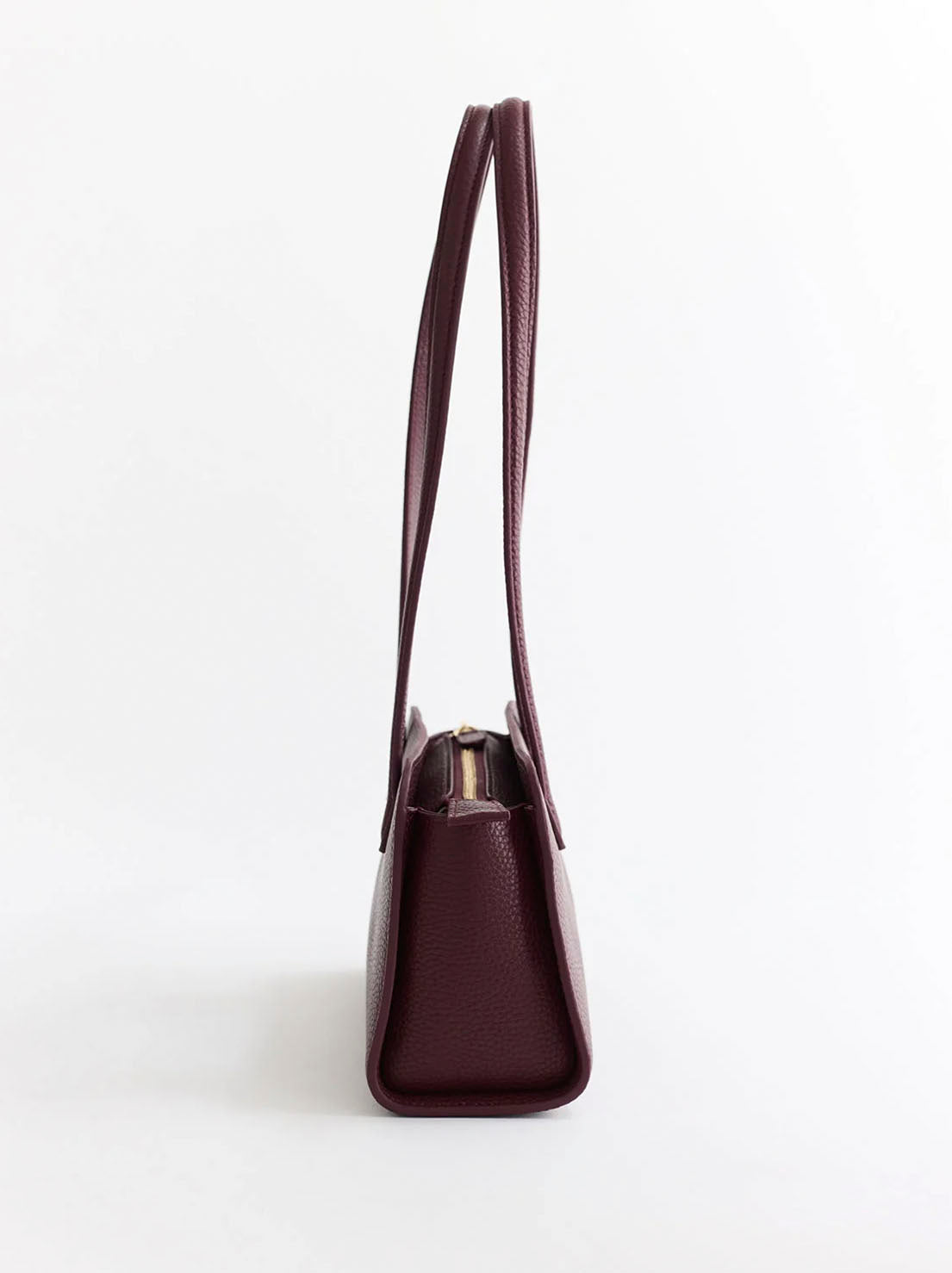 The Horse - Rene Shoulder Bag - Plum Leather with Gold