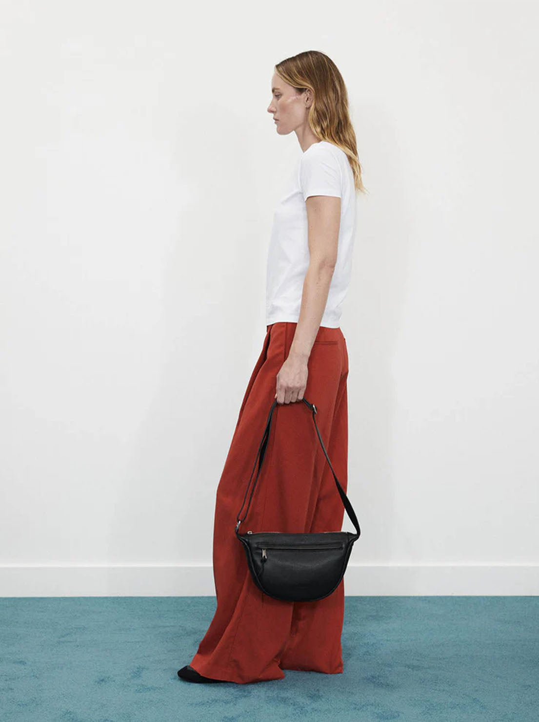 The Horse - The Sporty Crossbody - Black