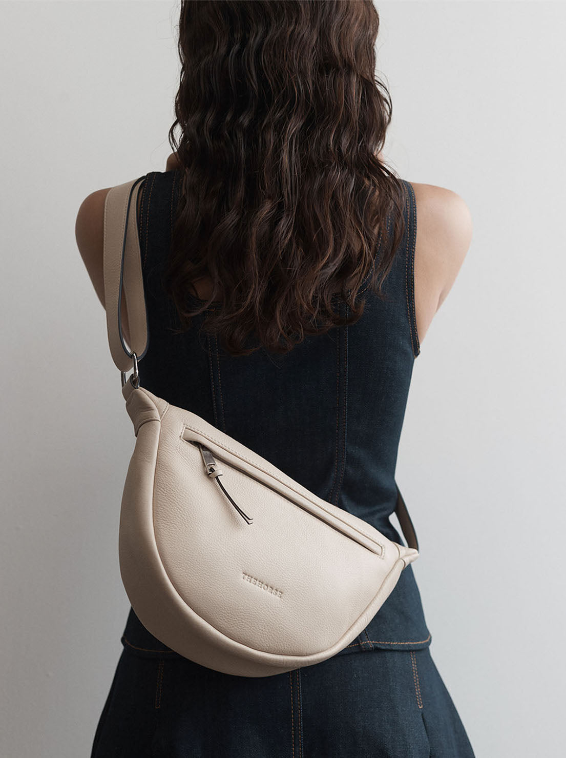 The Horse - The Sporty Crossbody - Oat