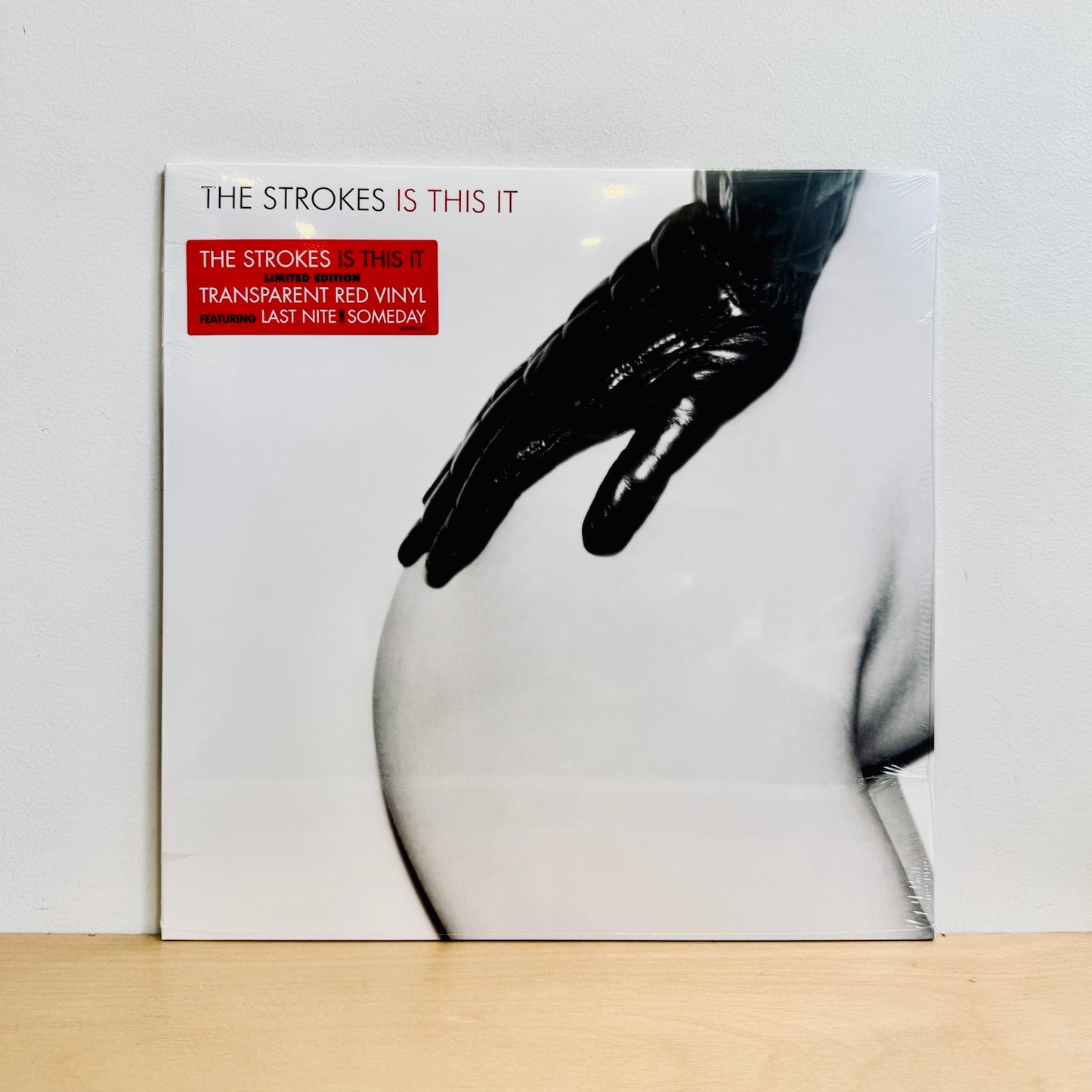 The Strokes - Is This It. LP [2024 Reissue / Ltd. Ed. Transparent Red Vinyl]