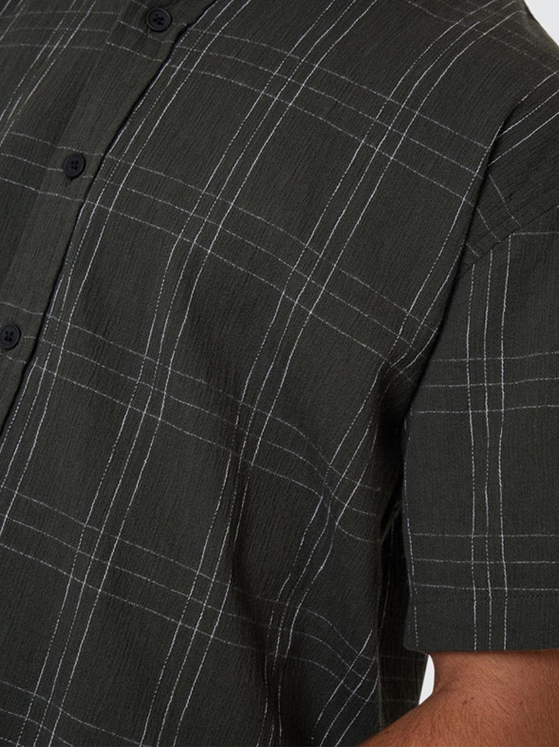 Thrills - Built To Win Short Cropped Sleeve  Shirt - Black