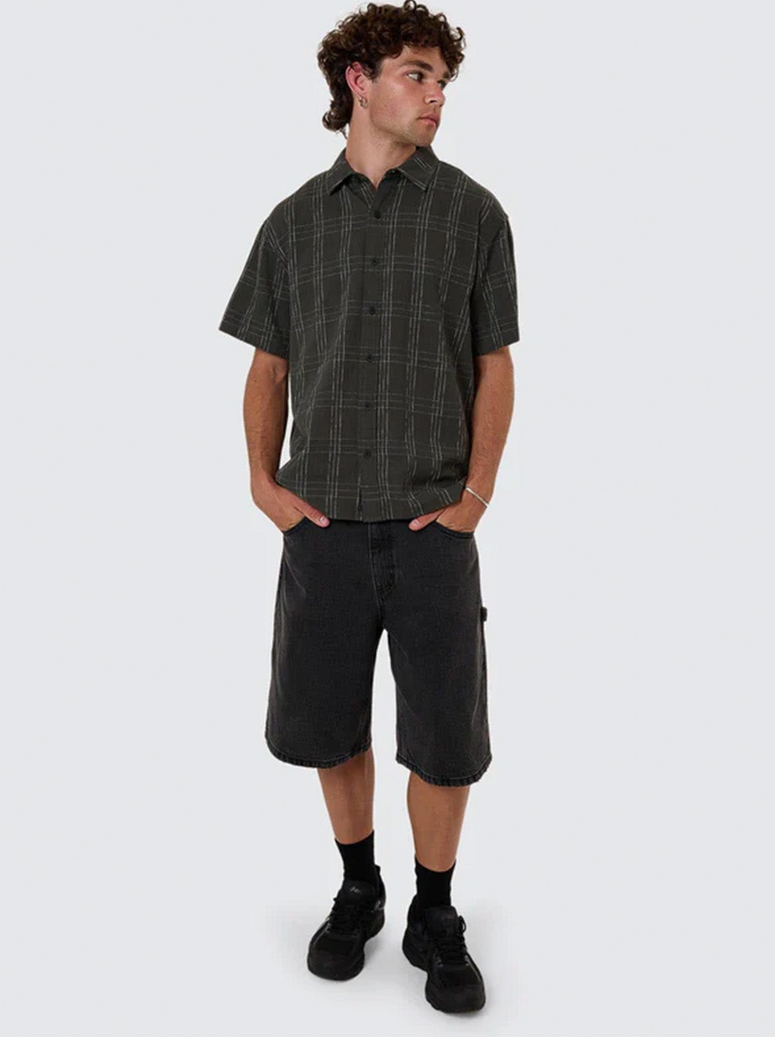 Thrills - Built To Win Short Cropped Sleeve  Shirt - Black