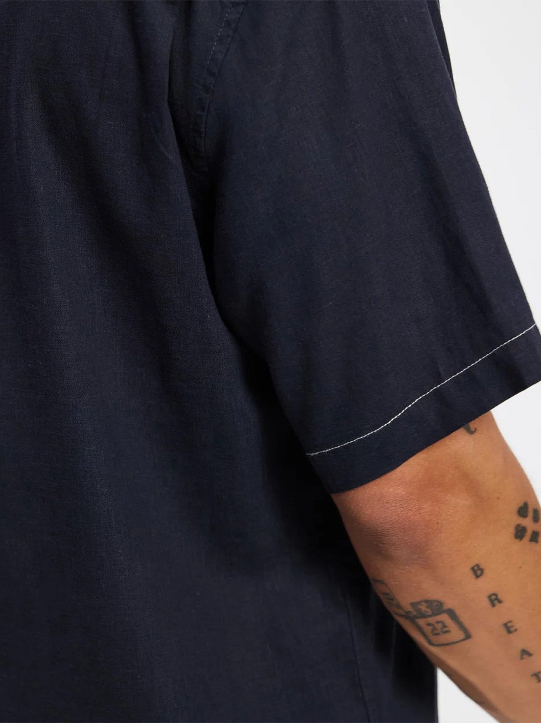 Thrills - Hemp Minimal Contrast Stitch Cropped Bowling Shirt - Ebony