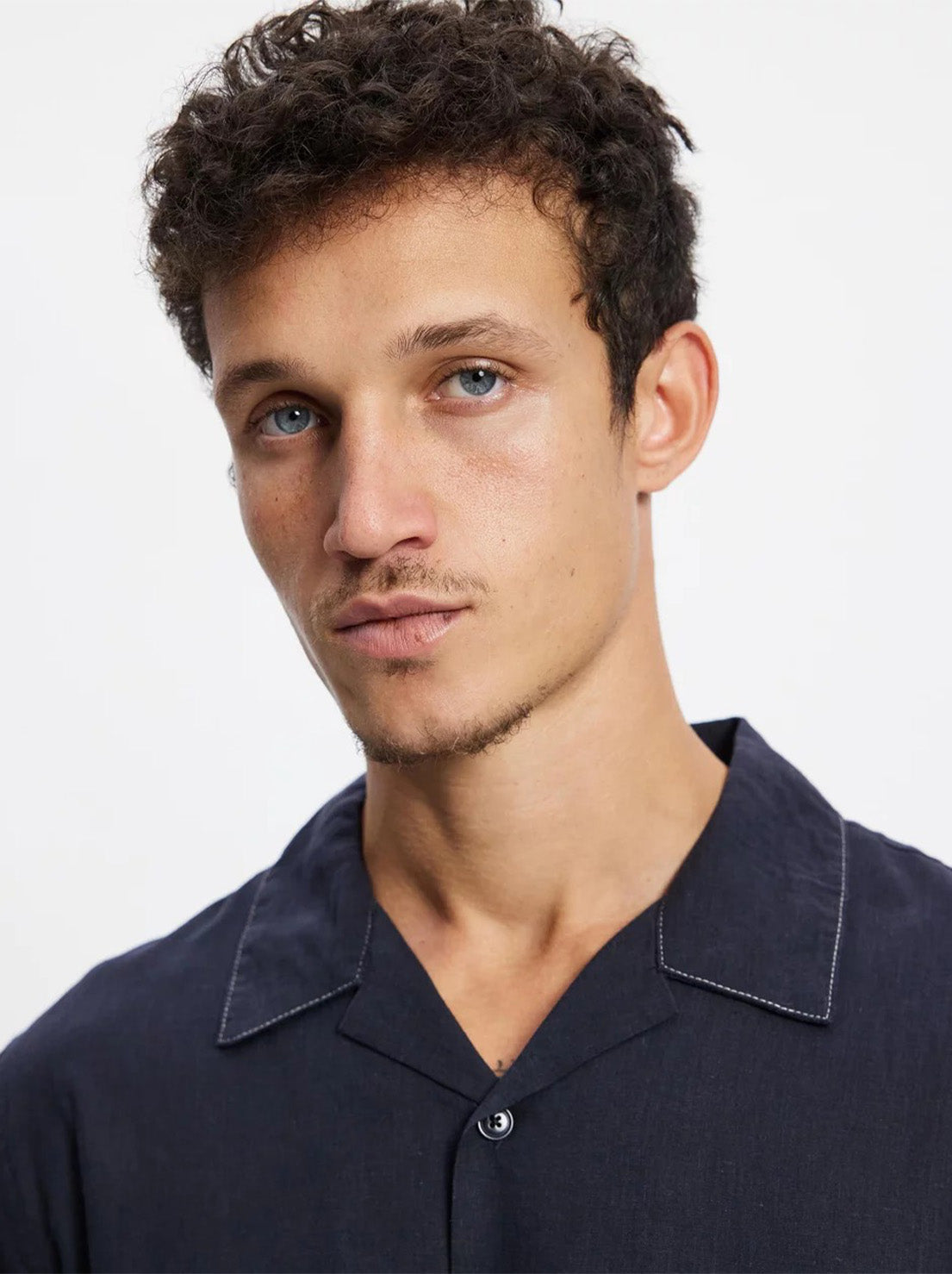 Thrills - Hemp Minimal Contrast Stitch Cropped Bowling Shirt - Ebony