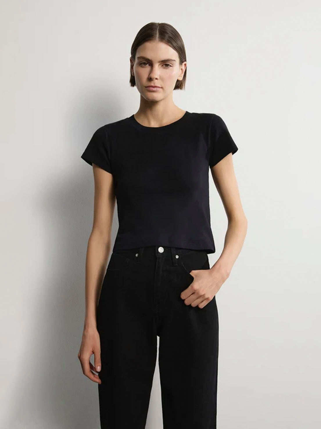 WNSDY - The Kember Tee - Black