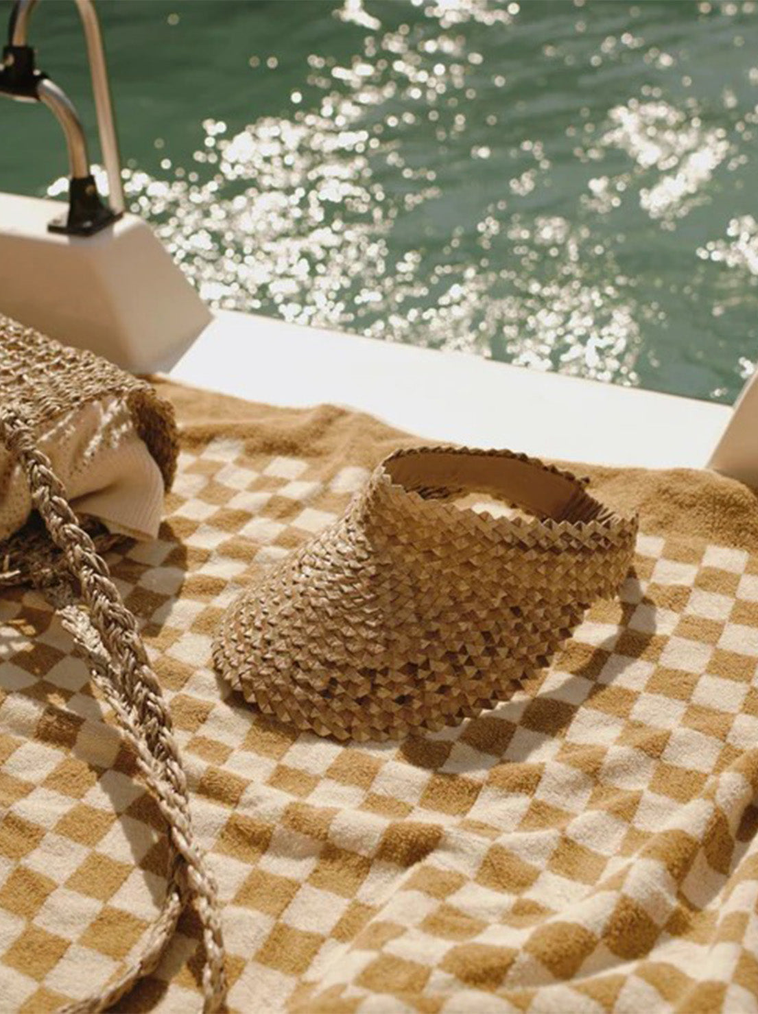 Will and Bear - Ari Visor - Sand