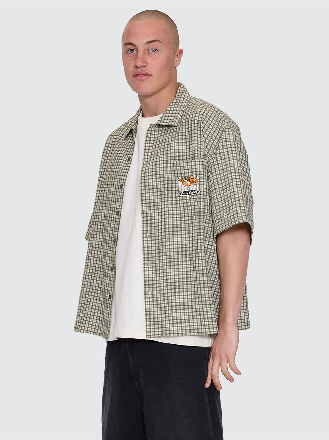 Worship - On Leave Box Fit Cropped Short Sleeve Shirt - Cali Green