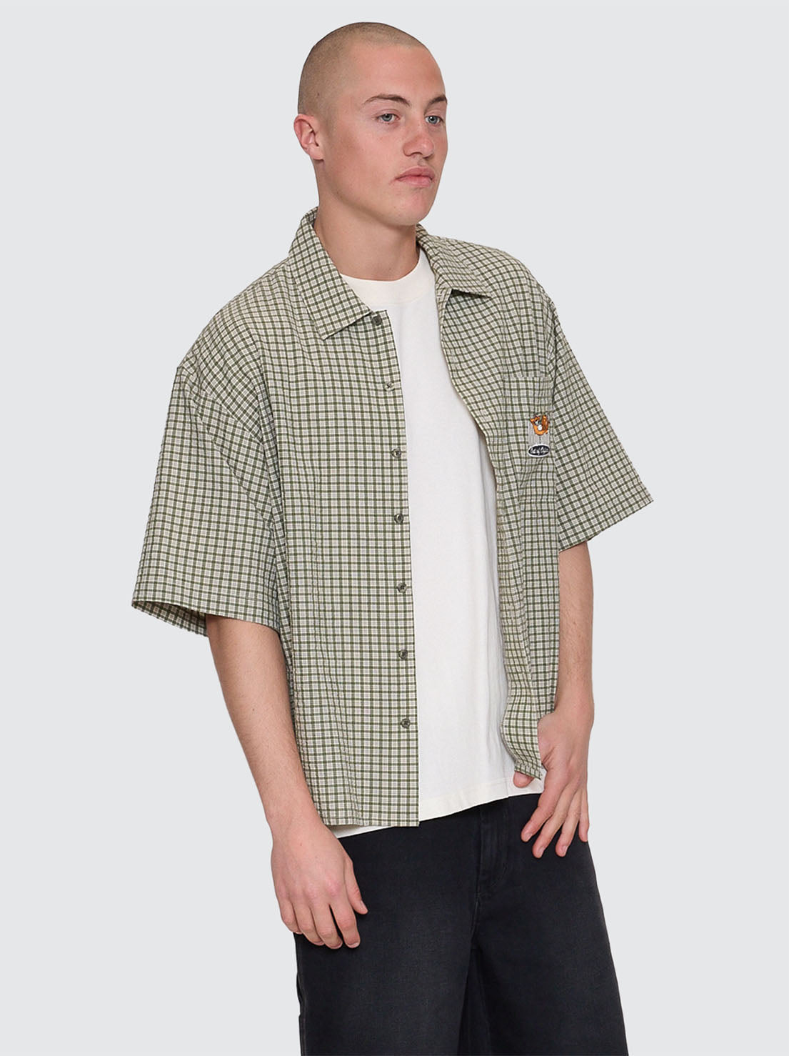 Worship - On Leave Box Fit Cropped Short Sleeve Shirt - Cali Green