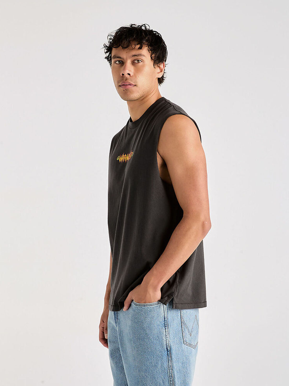 Wrangler - Fossil Muscle Tee - Worn Black