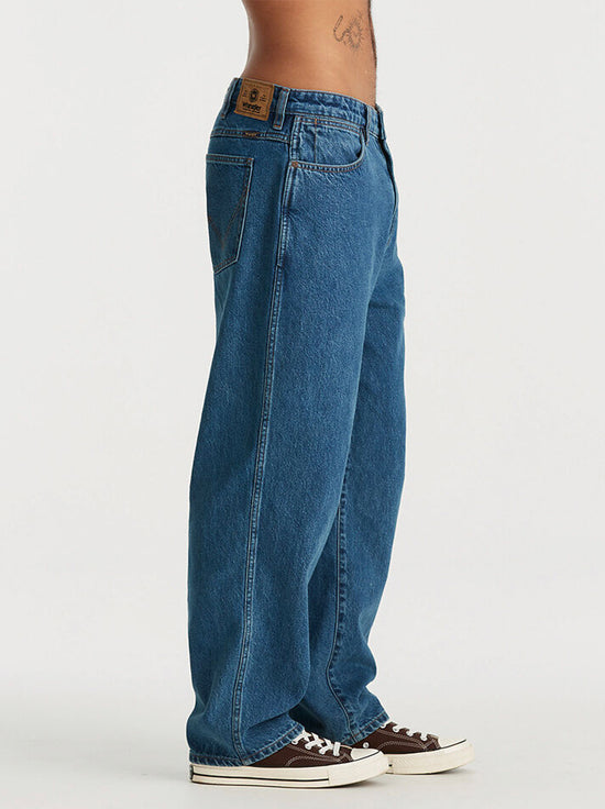 Wrangler - Steezy Relaxed Jean - Rising Indigo