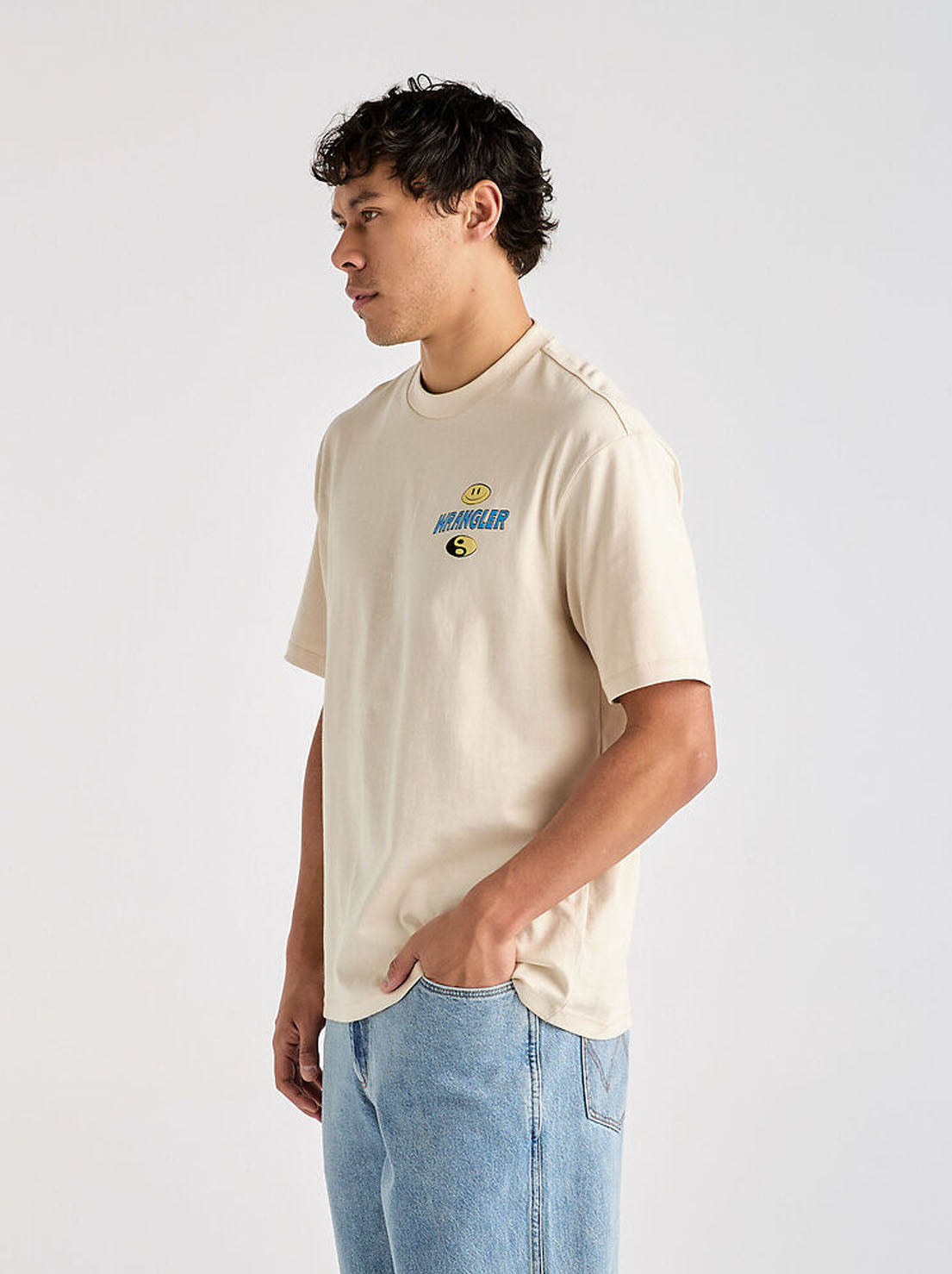 Wrangler - World Tour Slacker Tee - Ecru